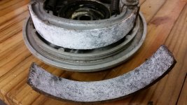 brake shoes delaminated.jpg