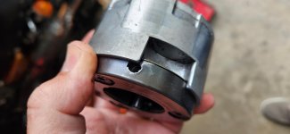 starter clutch hole.jpg starter clutch hole.jpg
