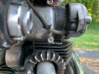 oil leak 1.jpg