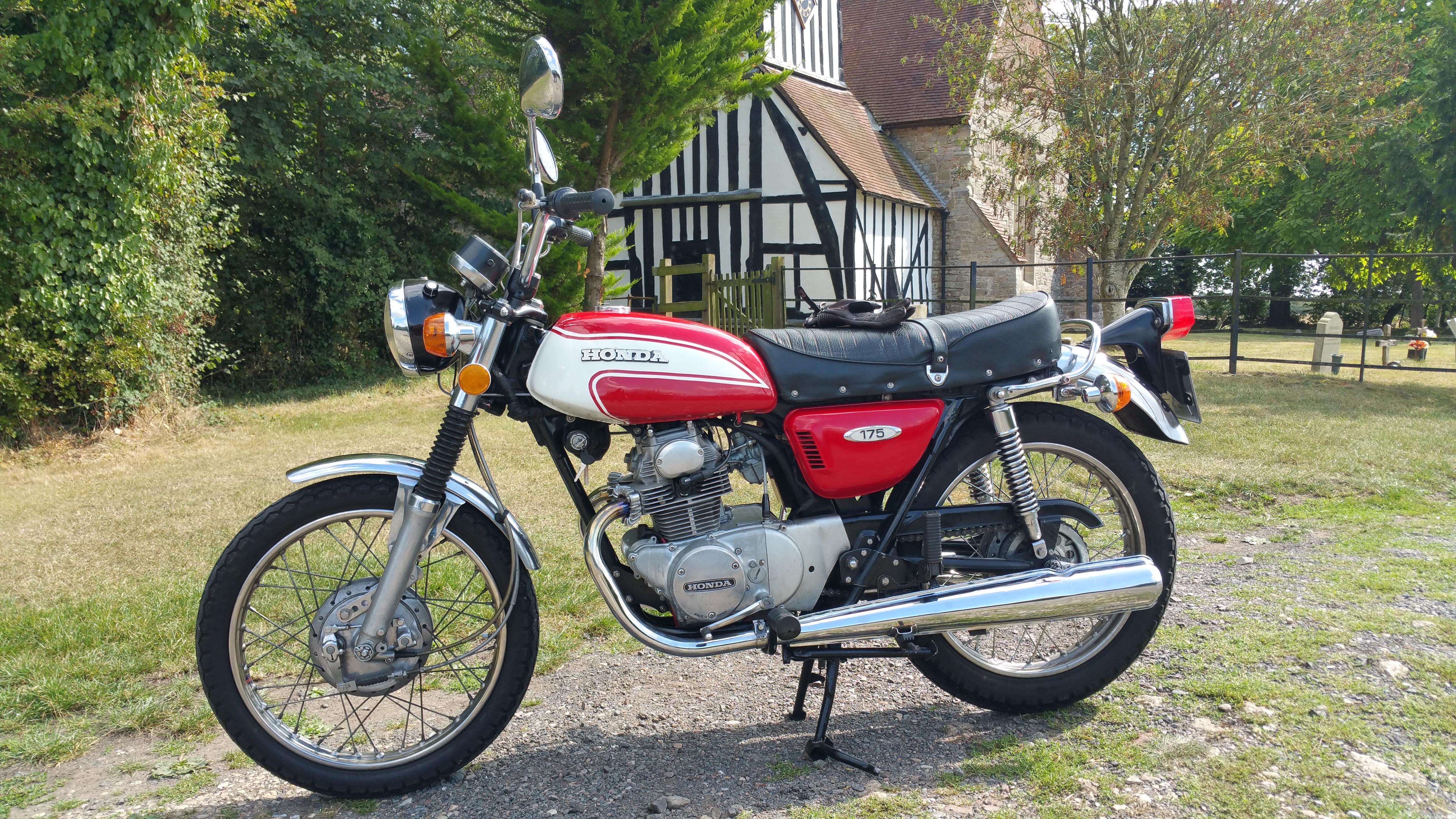YjD76Mk.jpg